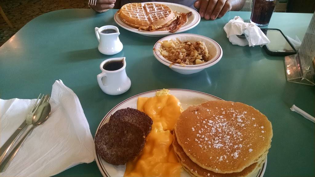 Hot Stacks Pancake House Myrtle Beach | restaurant | 1501 N Kings Hwy, Myrtle Beach, SC 29577, USA | 8434484668 OR +1 843-448-4668