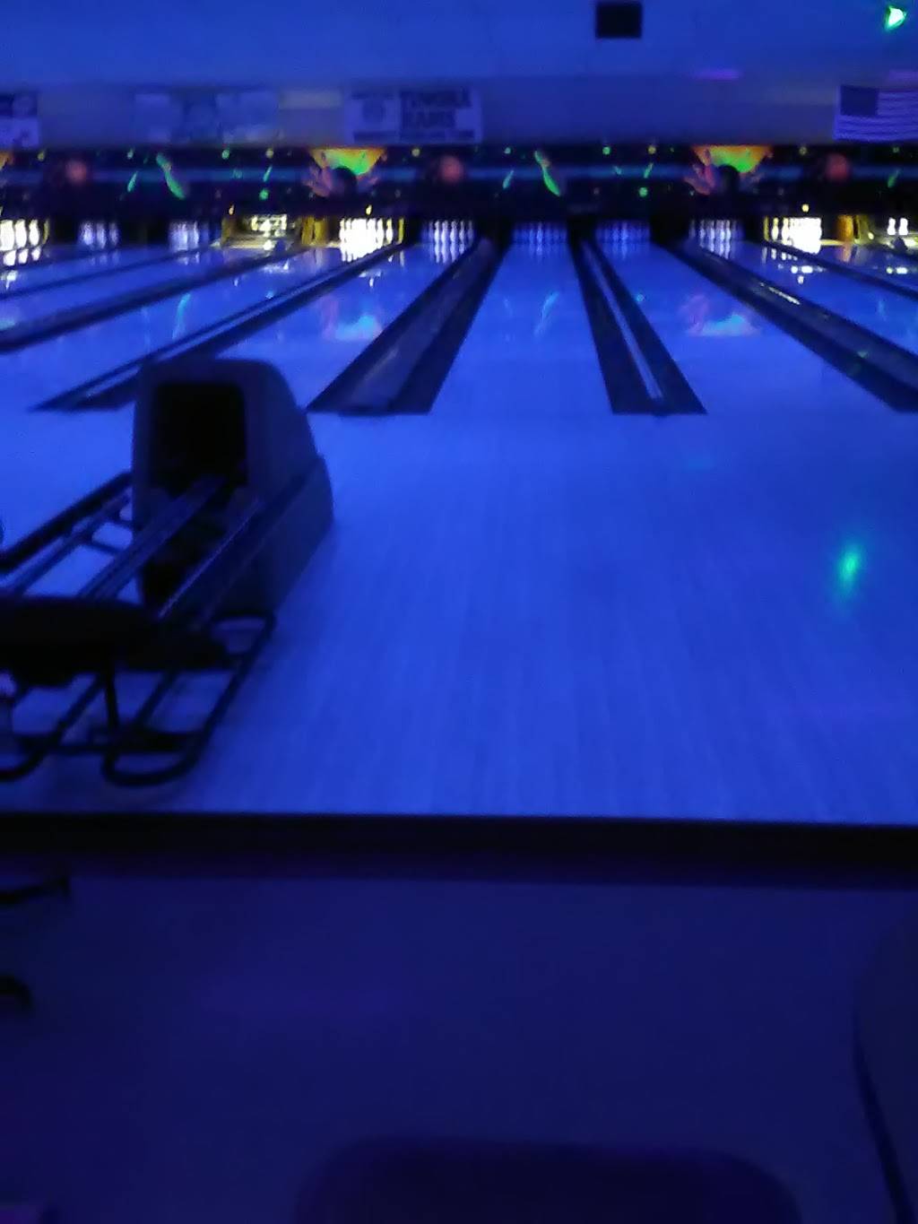 Defiance Recreation Inc | restaurant | 1923 S Jefferson Ave, Defiance, OH 43512, USA | 4197843666 OR +1 419-784-3666