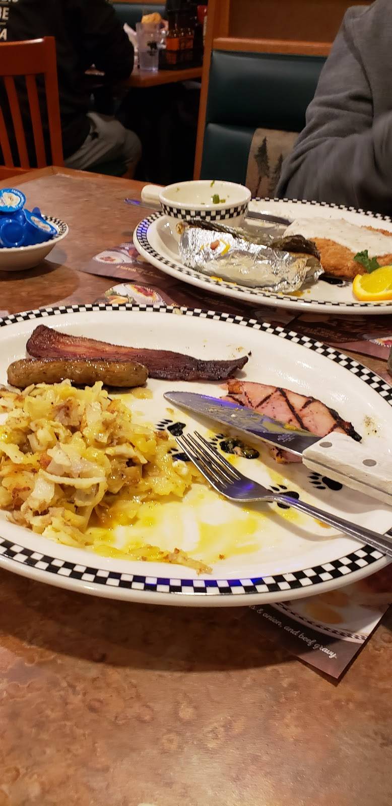 Black Bear Diner | restaurant | 2347 W Kettleman Ln, Lodi, CA 95242, USA | 2093332200 OR +1 209-333-2200