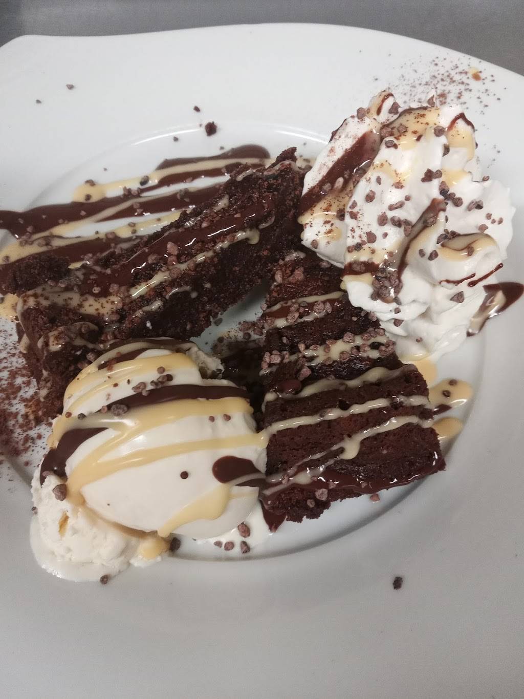 Disos Bistro At All Nations | restaurant | 4286 Oberlin Ave, Lorain, OH 44053, USA | 4402821195 OR +1 440-282-1195