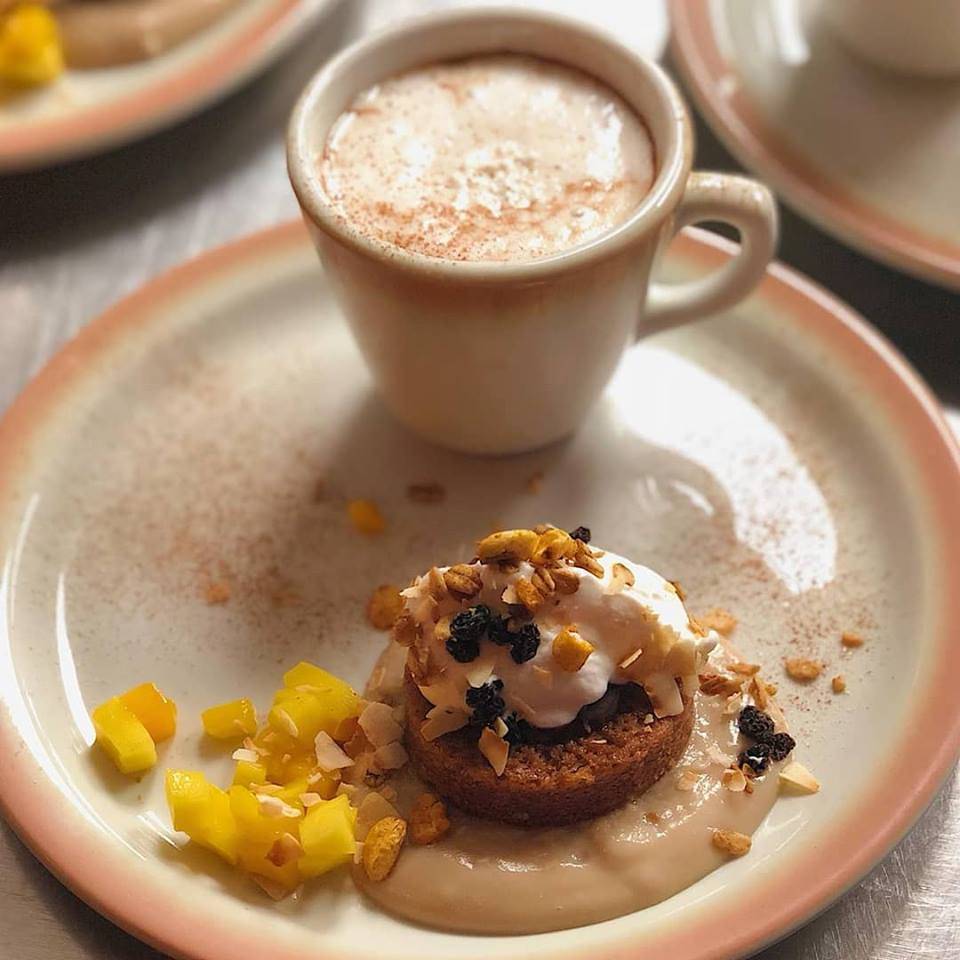 Chive Kitchen | restaurant | 33043 Grand River Ave, Farmington, MI 48336, USA | 2485167144 OR +1 248-516-7144