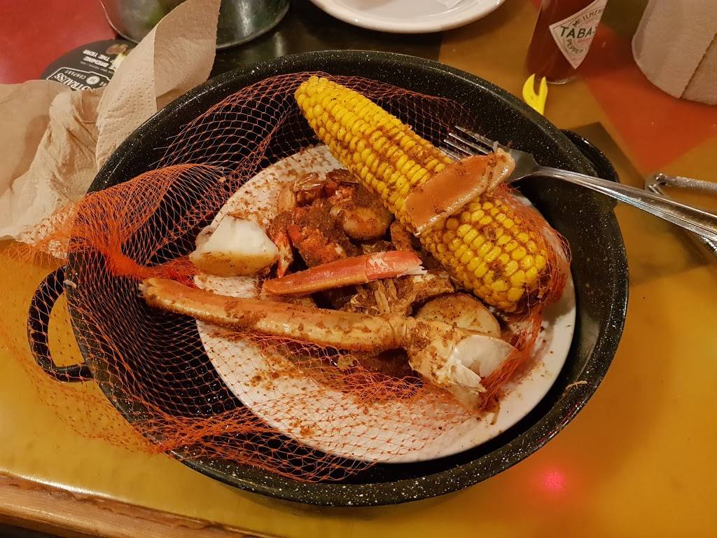 Joes Crab Shack | restaurant | 12011 Harbor Blvd, Garden Grove, CA 92840, USA | 7147030505 OR +1 714-703-0505