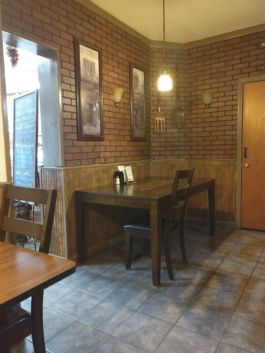 Bella Pizza | restaurant | 4 W Cecil Ave, North East, MD 21901, USA | 4102876300 OR +1 410-287-6300