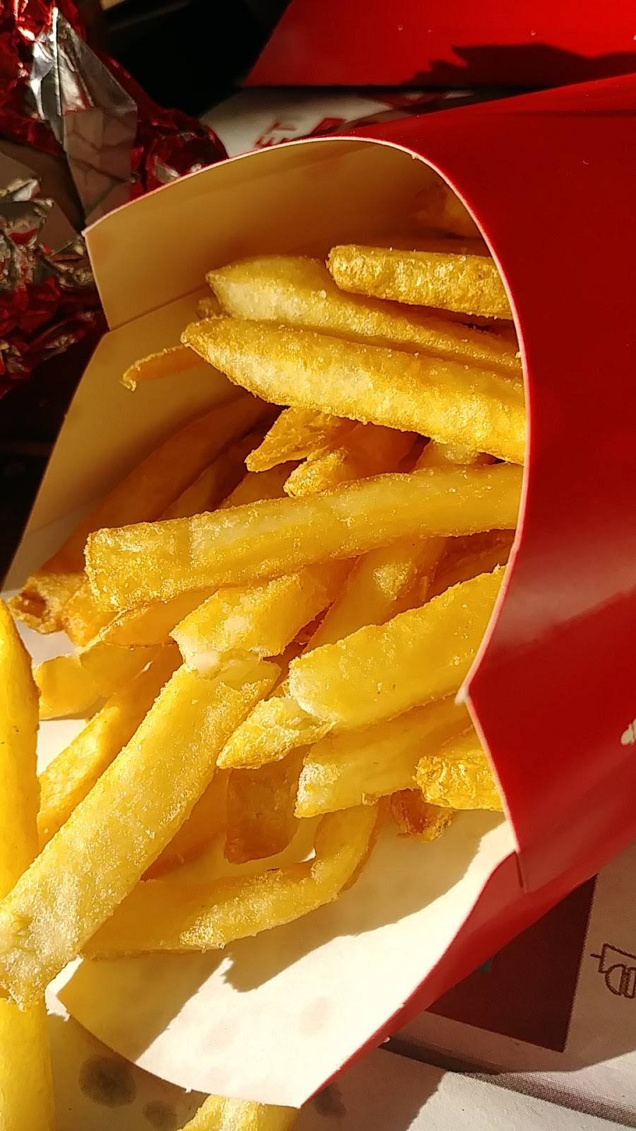 Wendys | restaurant | 101 E Ridge Rd, Griffith, IN 46319, USA | 2192373798 OR +1 219-237-3798