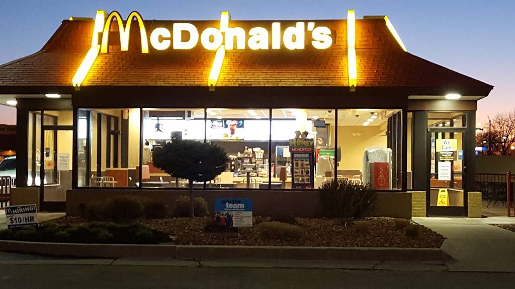 McDonalds | cafe | 14449 W Center Rd, Omaha, NE 68144, USA | 4026918266 OR +1 402-691-8266