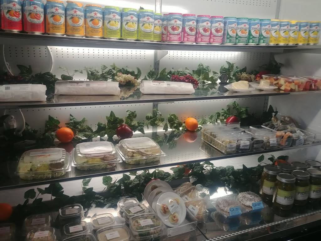 Paulie’s Poboy’s | restaurant | 11805 Westheimer Rd #360, Houston, TX 77077, USA | 2818098302 OR +1 281-809-8302