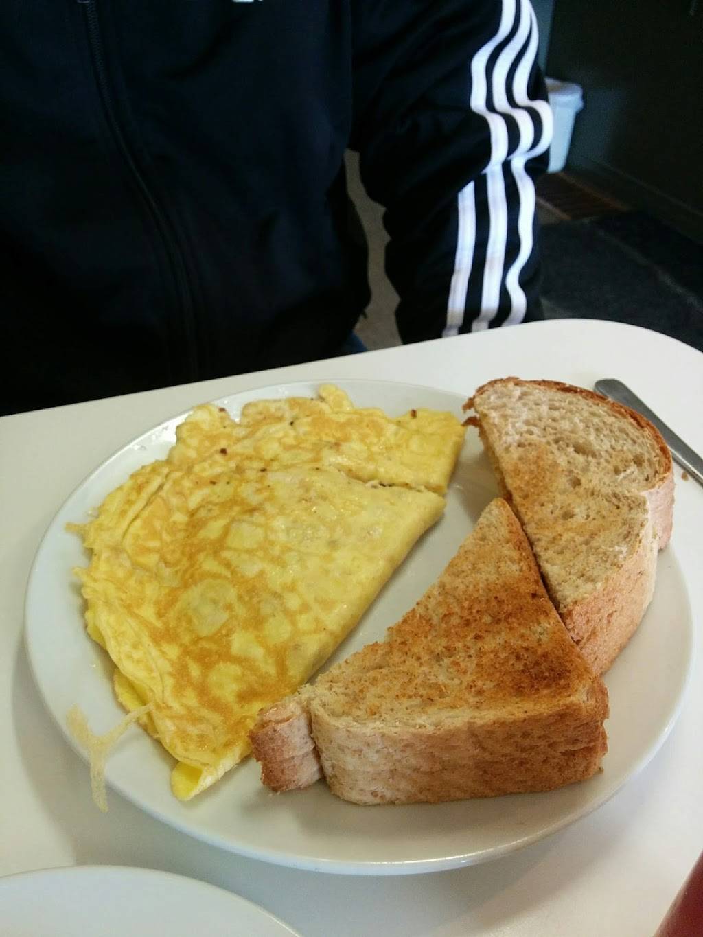 The Coffee Shop Of Port Dover | restaurant | 309 Main St, Port Dover, ON N0A 1N0, Canada | 5195831483 OR +1 519-583-1483