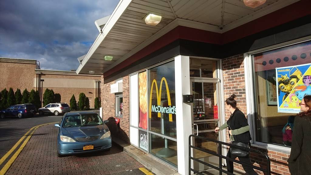 McDonalds | cafe | 971 Montauk Hwy, Shirley, NY 11967, USA | 6313996404 OR +1 631-399-6404