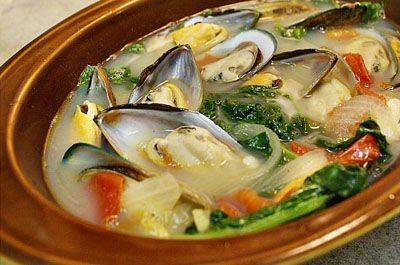 HANG-OUTS | restaurant | 1708 Eglinton Ave W, York, ON M6E 2H5, Canada | 4168439841 OR +1 416-843-9841