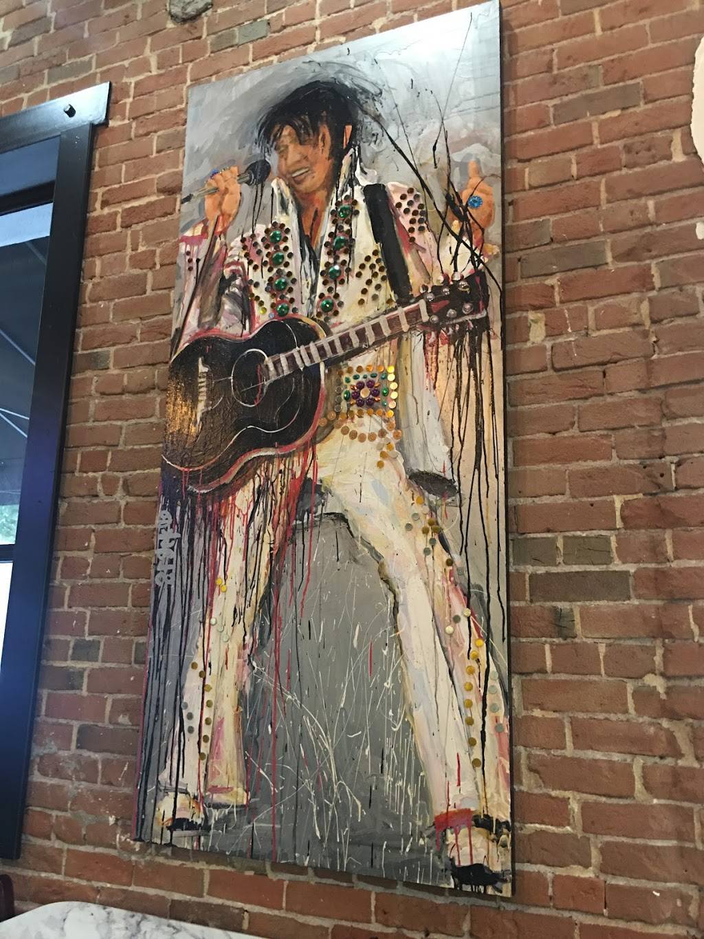 Downtown Pizza Lounge | restaurant | 144 E Washington St, Phoenix, AZ 85004, USA | 6022541522 OR +1 602-254-1522