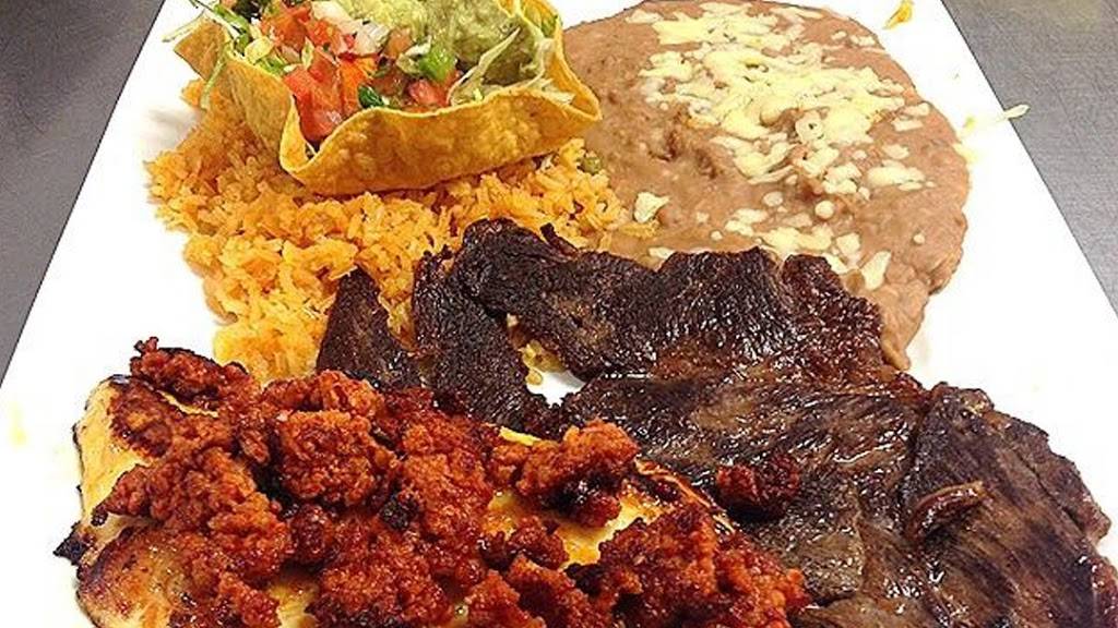 La Feria Mexican Restaurant | restaurant | 4450 E University Ave, Pleasant Hill, IA 50327, USA | 5152625448 OR +1 515-262-5448