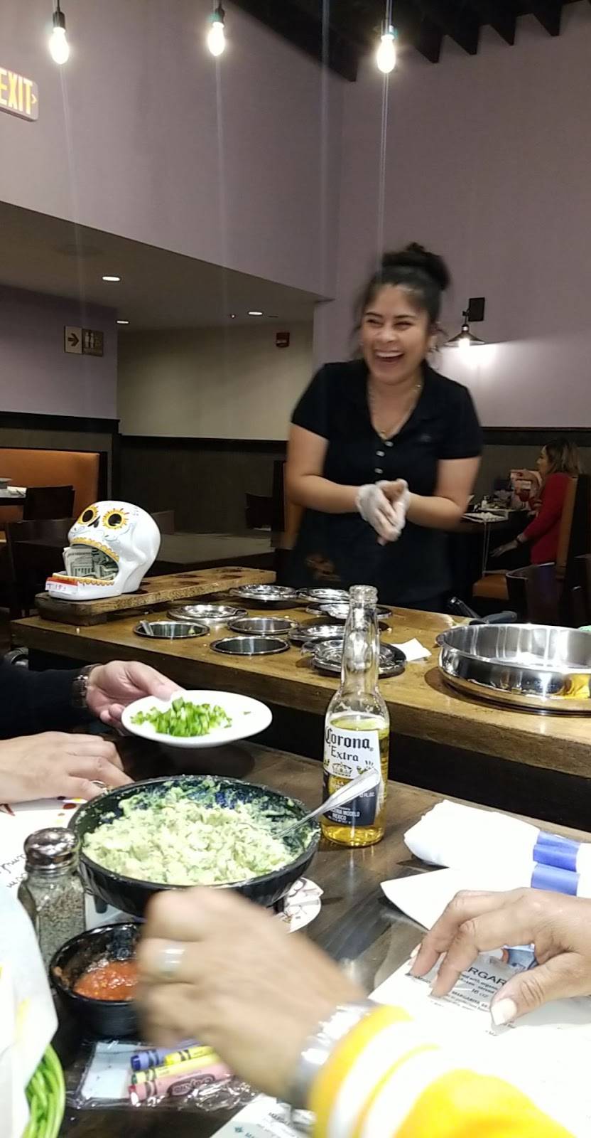 Amigos Mexican Kitchen & Tequila Bar | restaurant | 210 Andover St, Peabody, MA 01960, USA | 9785320008 OR +1 978-532-0008