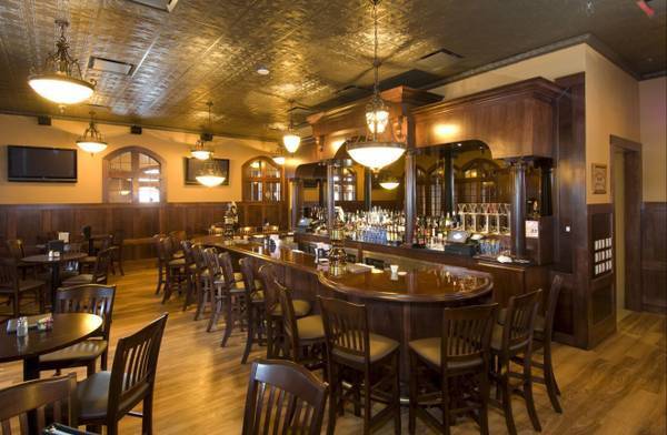 Beefeaters British Grille | restaurant | 2331 E Evergreen Dr, Appleton, WI 54913, USA | 9207308300 OR +1 920-730-8300