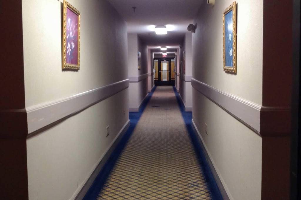 Econo Lodge & Suites | restaurant | 408 W Morganton Rd, Southern Pines, NC 28387, USA | 9106922063 OR +1 910-692-2063