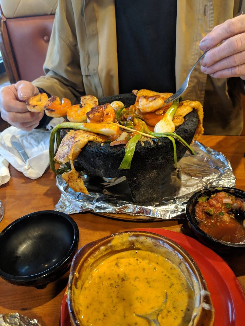 El Parian Mexican Restaurant | restaurant | 147 N Maysville Ave, South Zanesville, OH 43701, USA | 7404501506 OR +1 740-450-1506