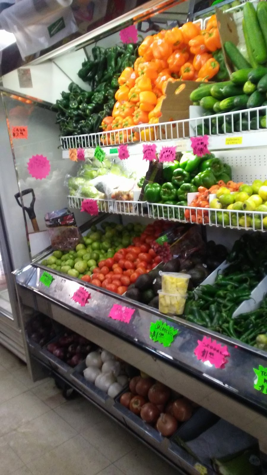 El Super Gallo # 1 | restaurant | 1831 24th St NW, Rochester, MN 55901, USA | 5075291309 OR +1 507-529-1309