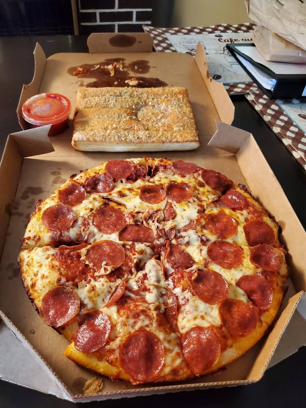 Pizza Hut | restaurant | 800 Main St, Jackson, OH 45640, USA | 7402866474 OR +1 740-286-6474