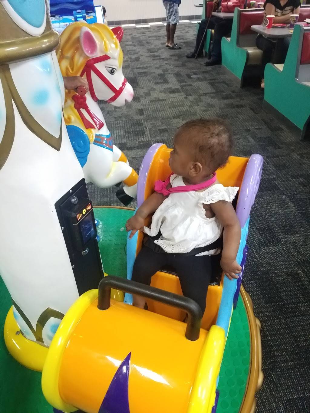 Chuck E. Cheeses | restaurant | 3601 Silverside Rd, Wilmington, DE 19810, USA | 3024784420 OR +1 302-478-4420