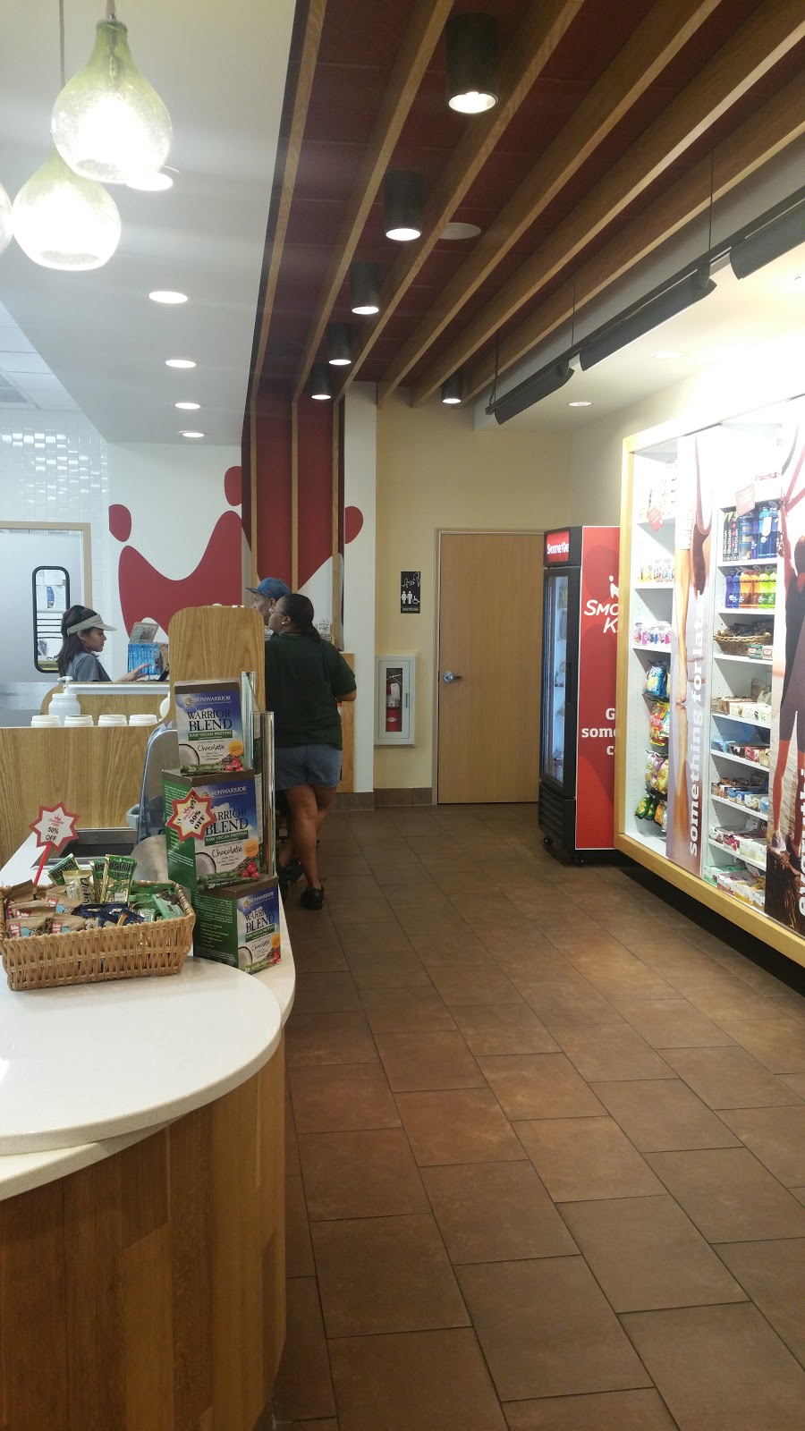 Smoothie King | meal delivery | 681 W. 49th Street Palm Springs, Mile Shopping Center, Hialeah, FL 33012, USA | 3058222836 OR +1 305-822-2836