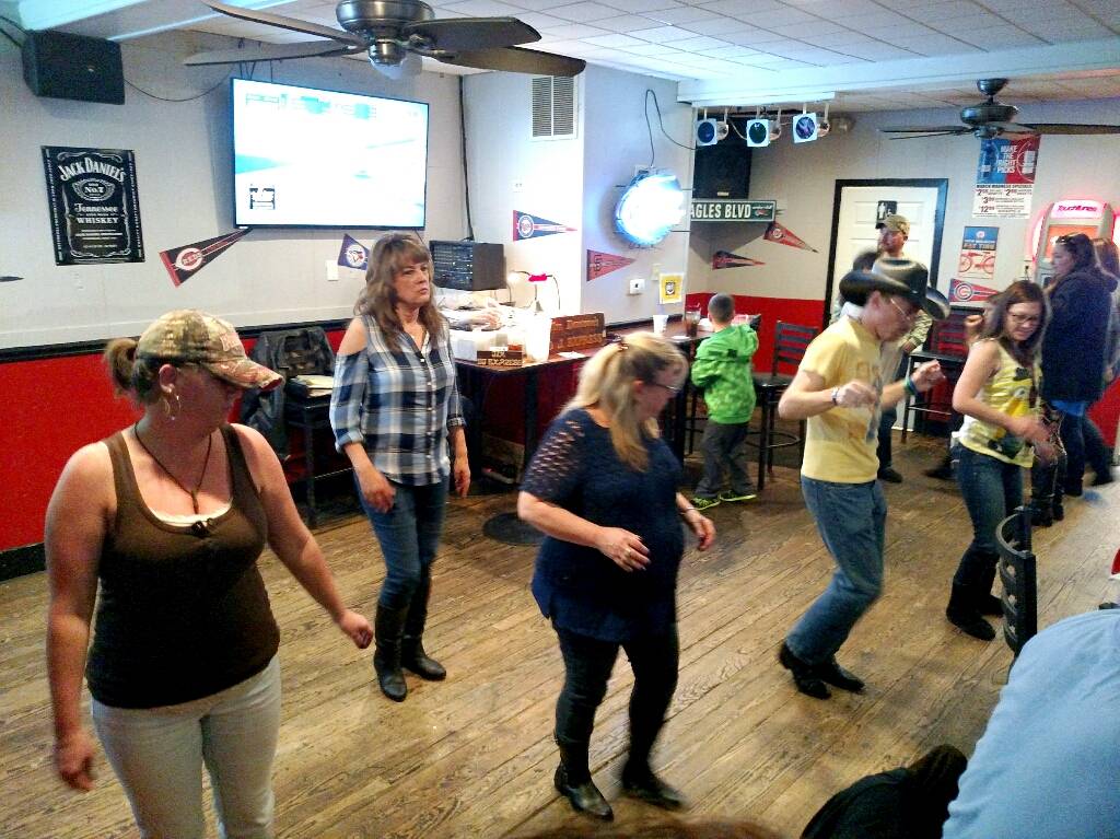 Bulls Eye Bar & Restaurant | restaurant | 3734 Kirkwood Hwy, Wilmington, DE 19808, USA | 3026336557 OR +1 302-633-6557