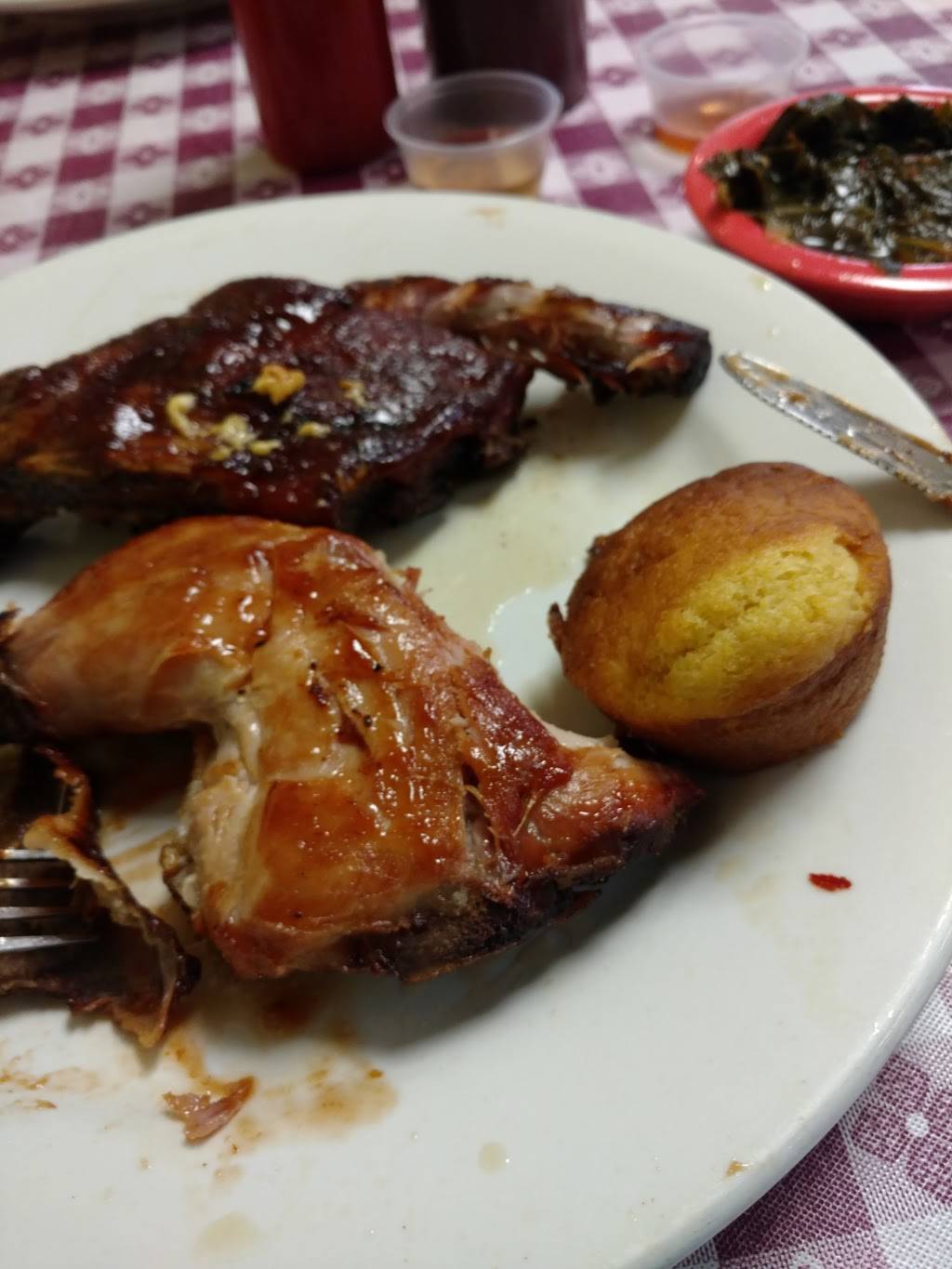 Woots BBQ | restaurant | 5826 Cheviot Rd, Cincinnati, OH 45247, USA | 5134178702 OR +1 513-417-8702