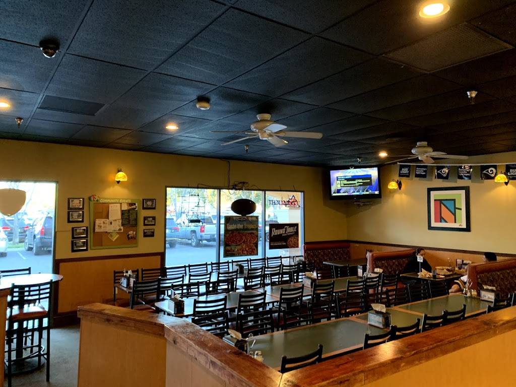 Round Table Pizza | meal delivery | 239 Los Angeles Ave, Moorpark, CA 93021, USA | 8055292207 OR +1 805-529-2207