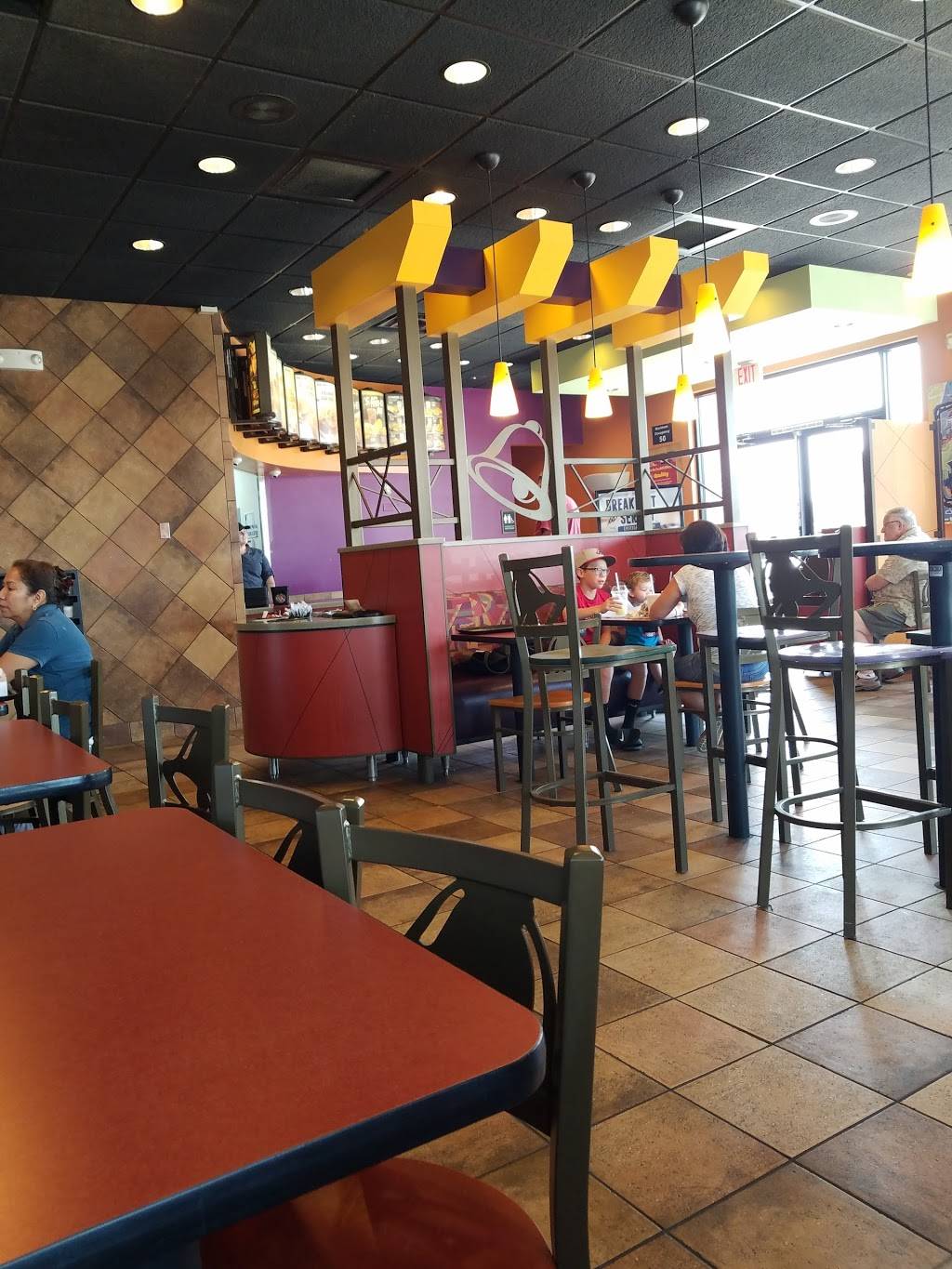 Taco Bell | meal takeaway | 3707 Coffee Rd, Bakersfield, CA 93308, USA | 6615874451 OR +1 661-587-4451