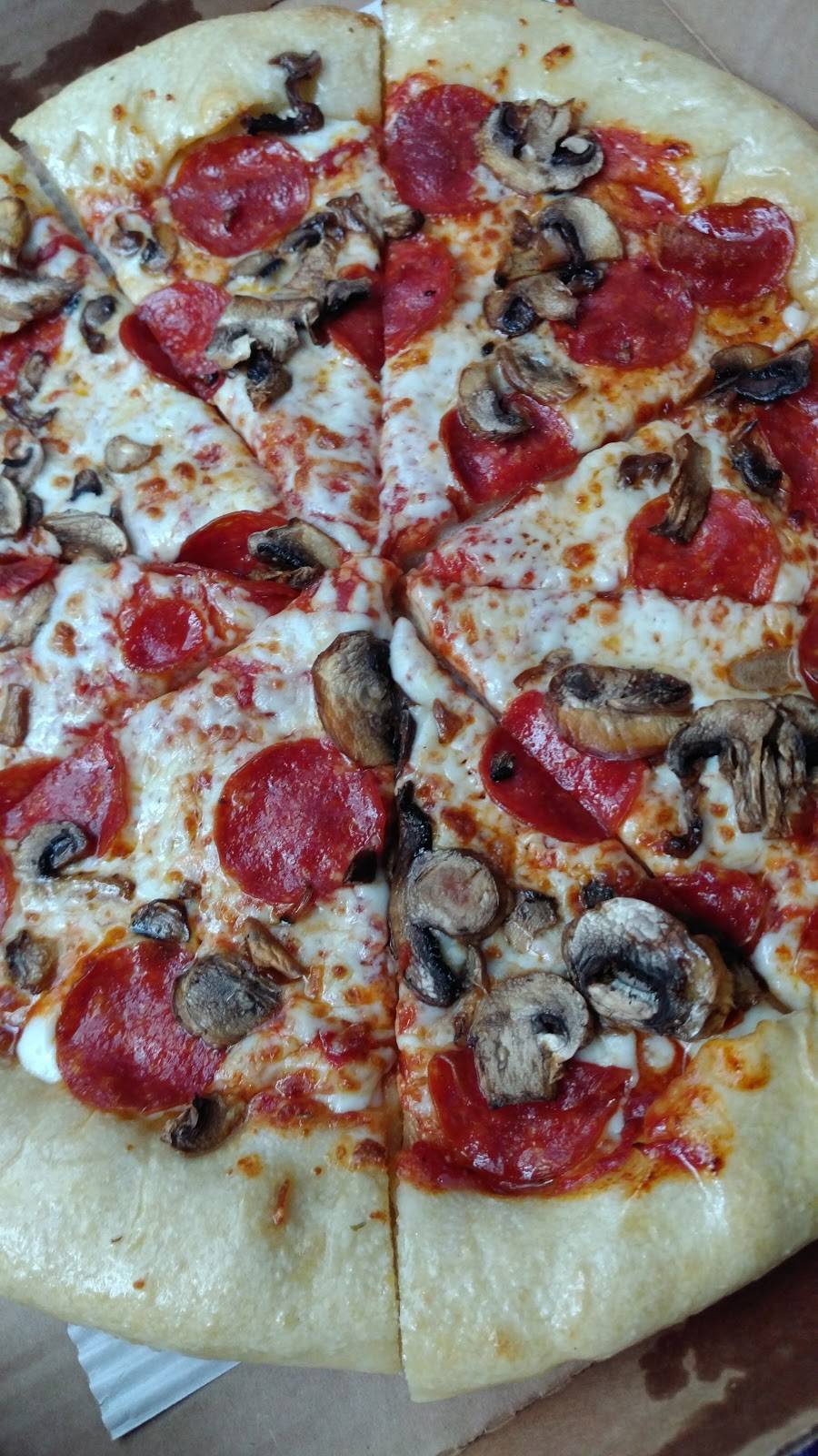 Pizza Hut | restaurant | 3460 Robinhood Rd, Winston-Salem, NC 27106, USA | 3367656019 OR +1 336-765-6019