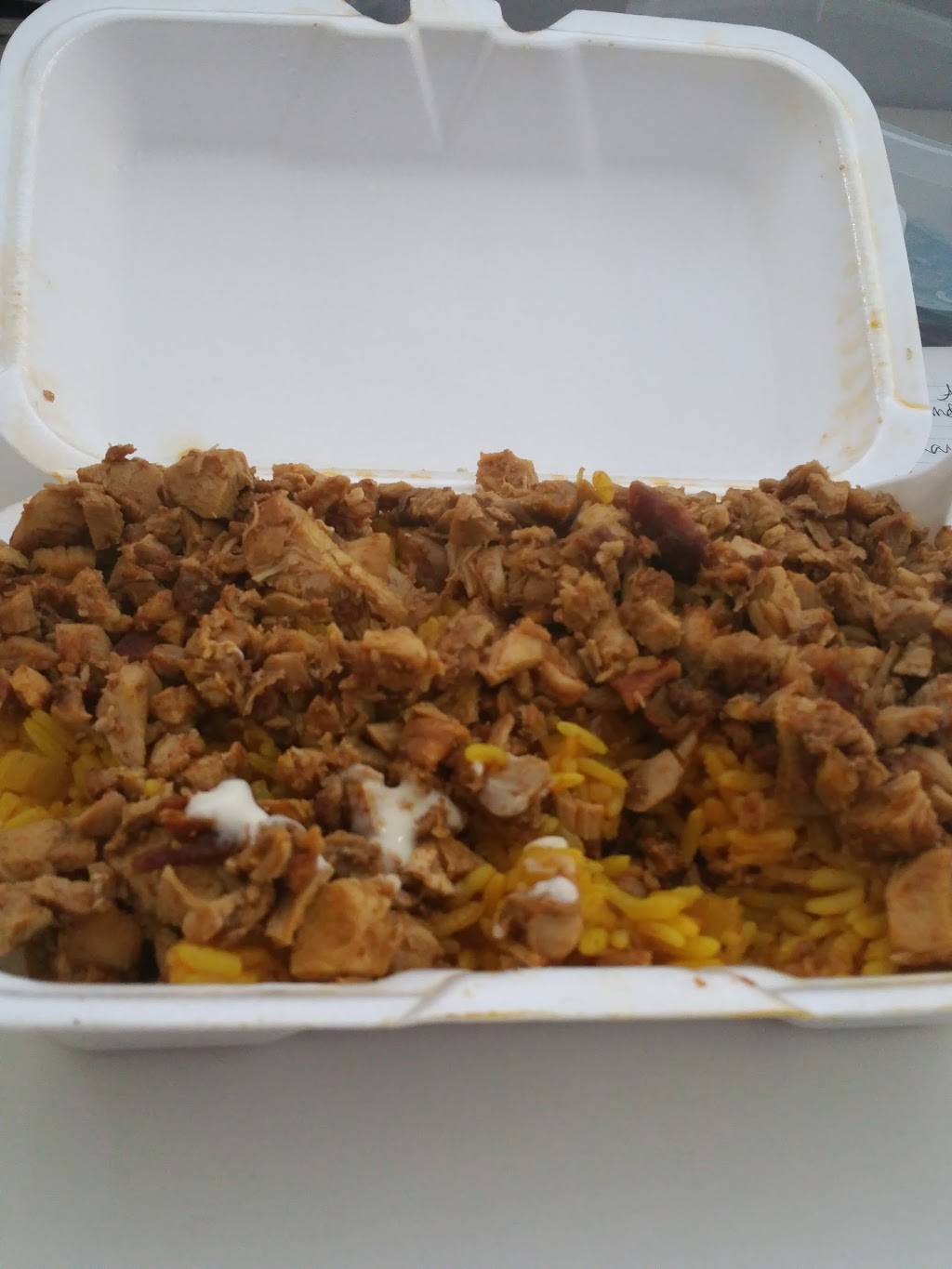 Mr. Chicken Shawarma | restaurant | 800 Queenston Rd, Stoney Creek, ON L8G 1A7, Canada | 9056642662 OR +1 905-664-2662