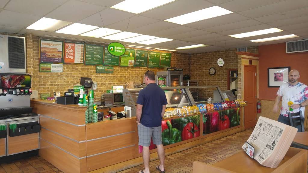 Subway | restaurant | 1051 S Pine Ave, Ocala, FL 34471, USA | 3523686699 OR +1 352-368-6699