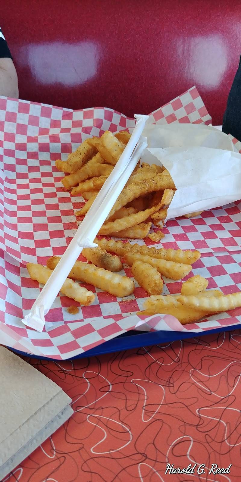 Root Beer King | restaurant | 11000 Main St, Lamont, CA 93241, USA | 6618451977 OR +1 661-845-1977