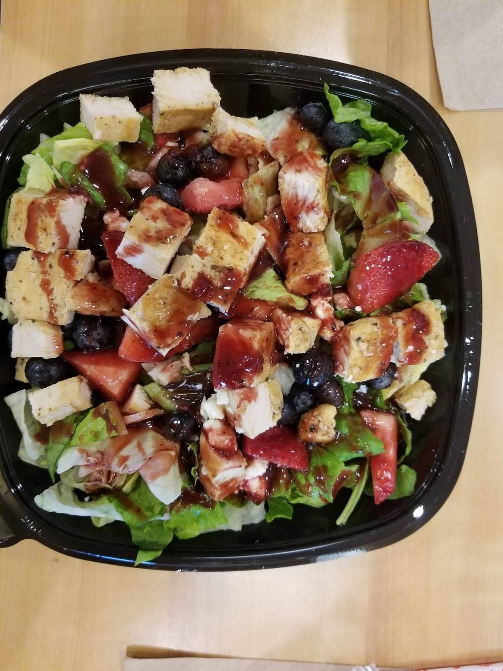 Wendys | restaurant | 735 N Madison Blvd, Roxboro, NC 27573, USA | 3365972488 OR +1 336-597-2488