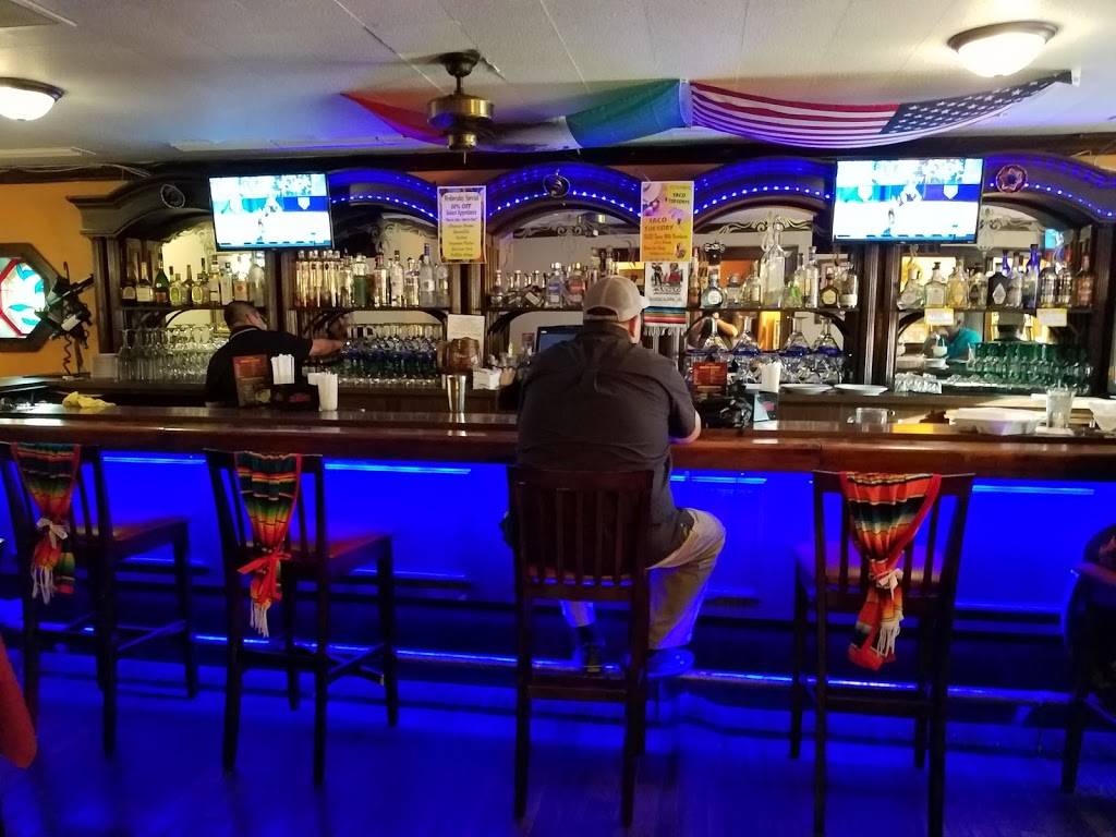 El Tenampa Mexican Grill & Cantina | restaurant | 8660 N 107th St, Milwaukee, WI 53224, USA | 4142060790 OR +1 414-206-0790