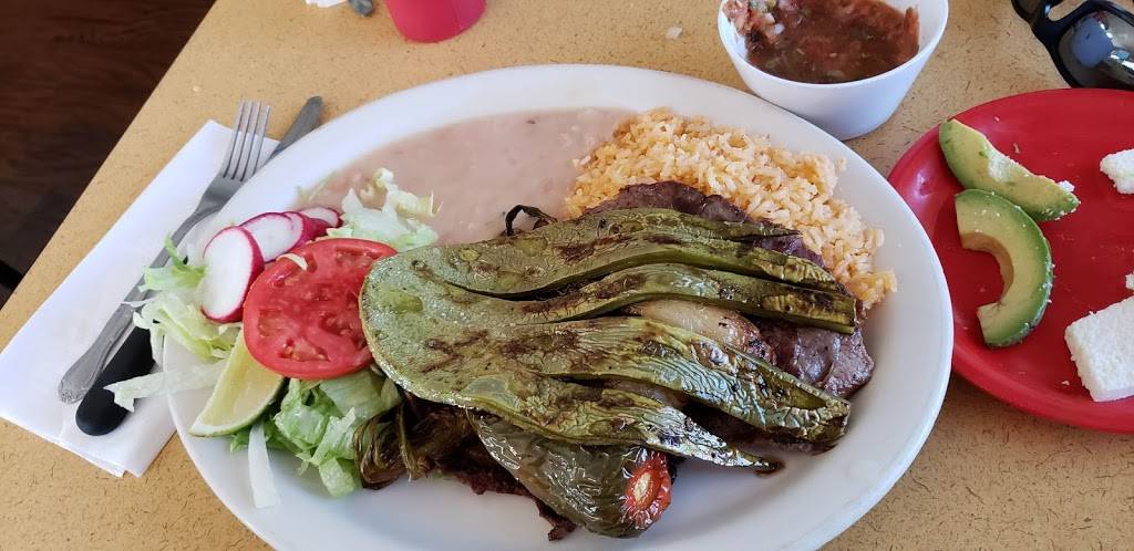 Las Brisas Restaurant & Ostioneria | restaurant | 719 E First St A, Santa Ana, CA 92701, USA | 7149731655 OR +1 714-973-1655