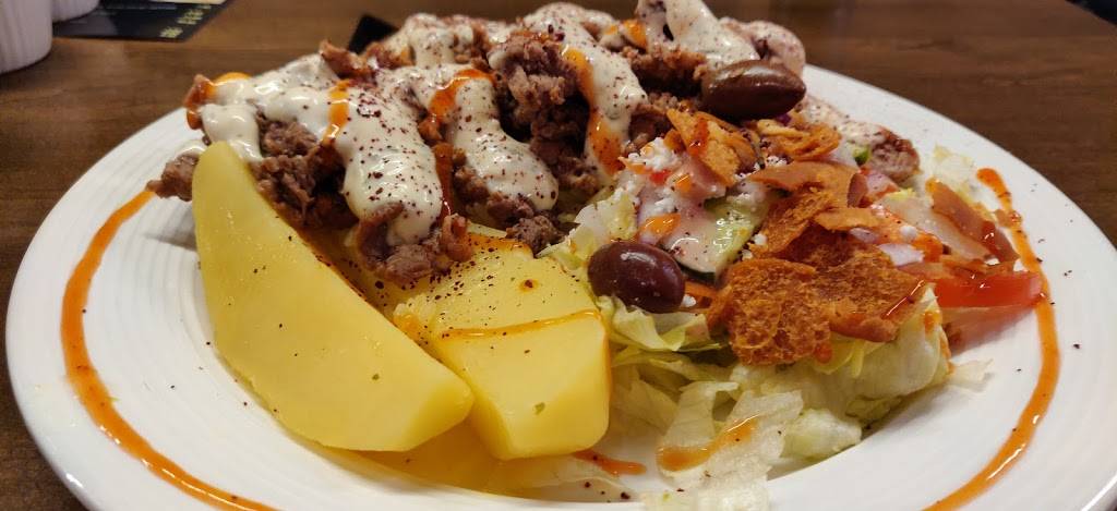 Pita Boss | restaurant | 1566 Bloor St W, Toronto, ON M6P 1A4, Canada | 4165162677 OR +1 416-516-2677