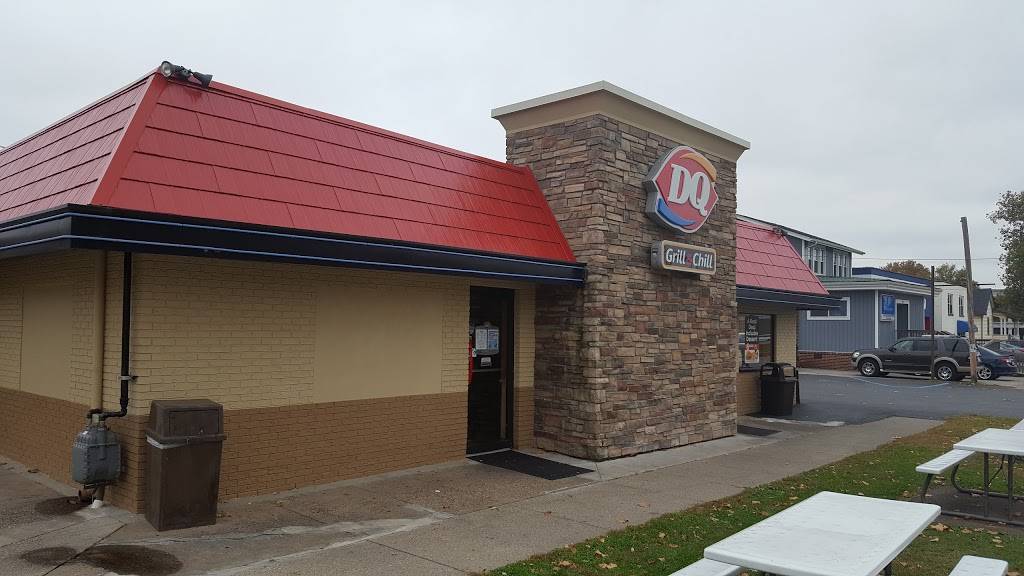 Dairy Queen Grill & Chill | restaurant | 723 6th Ave, St Albans, WV 25177, USA | 3047276011 OR +1 304-727-6011