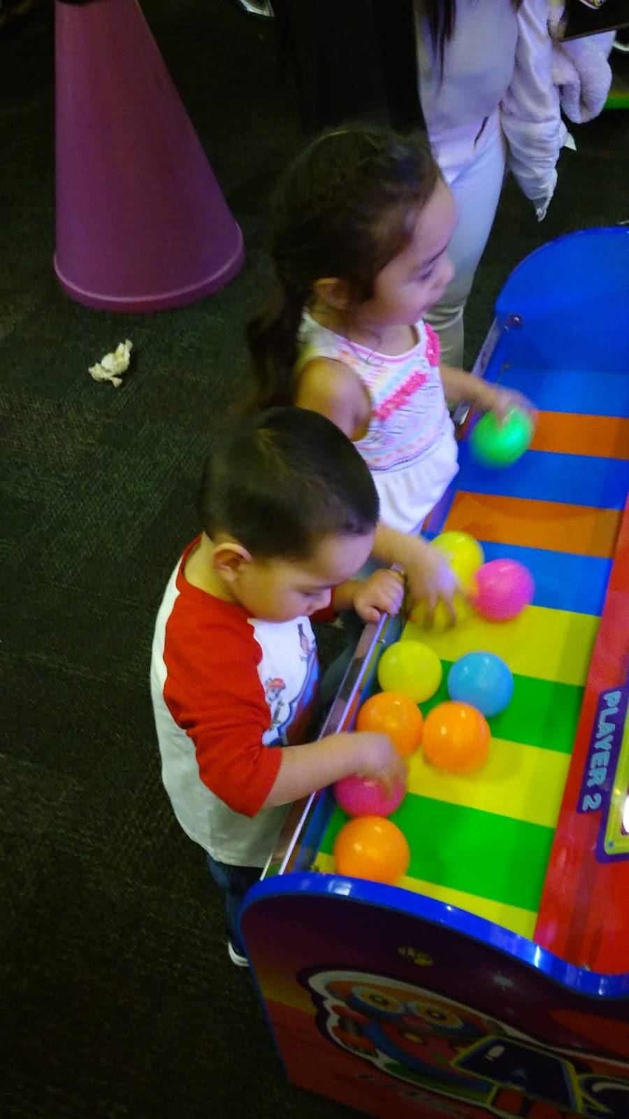 Chuck E. Cheeses | restaurant | 4714 Telephone Rd, Ventura, CA 93003, USA | 8056449777 OR +1 805-644-9777