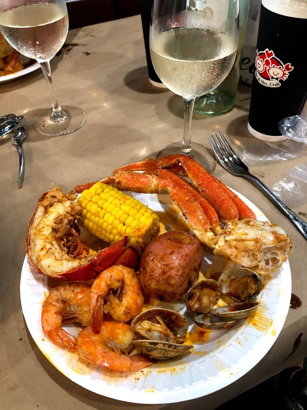 Mr. & Mrs. Crab | restaurant | 2414 Del Prado Blvd S, Cape Coral, FL 33990, USA | 2399842367 OR +1 239-984-2367