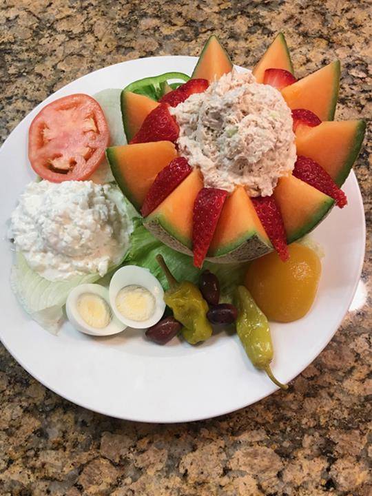 Les Cafe Pancake House | bakery | 2708 Highway Ave, Highland, IN 46322, USA | 2199727831 OR +1 219-972-7831