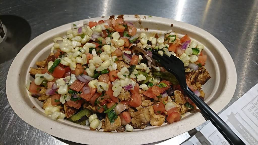 Chipotle Mexican Grill | restaurant | 3181 N Broadway, Chicago, IL 60657, USA | 7735255250 OR +1 773-525-5250