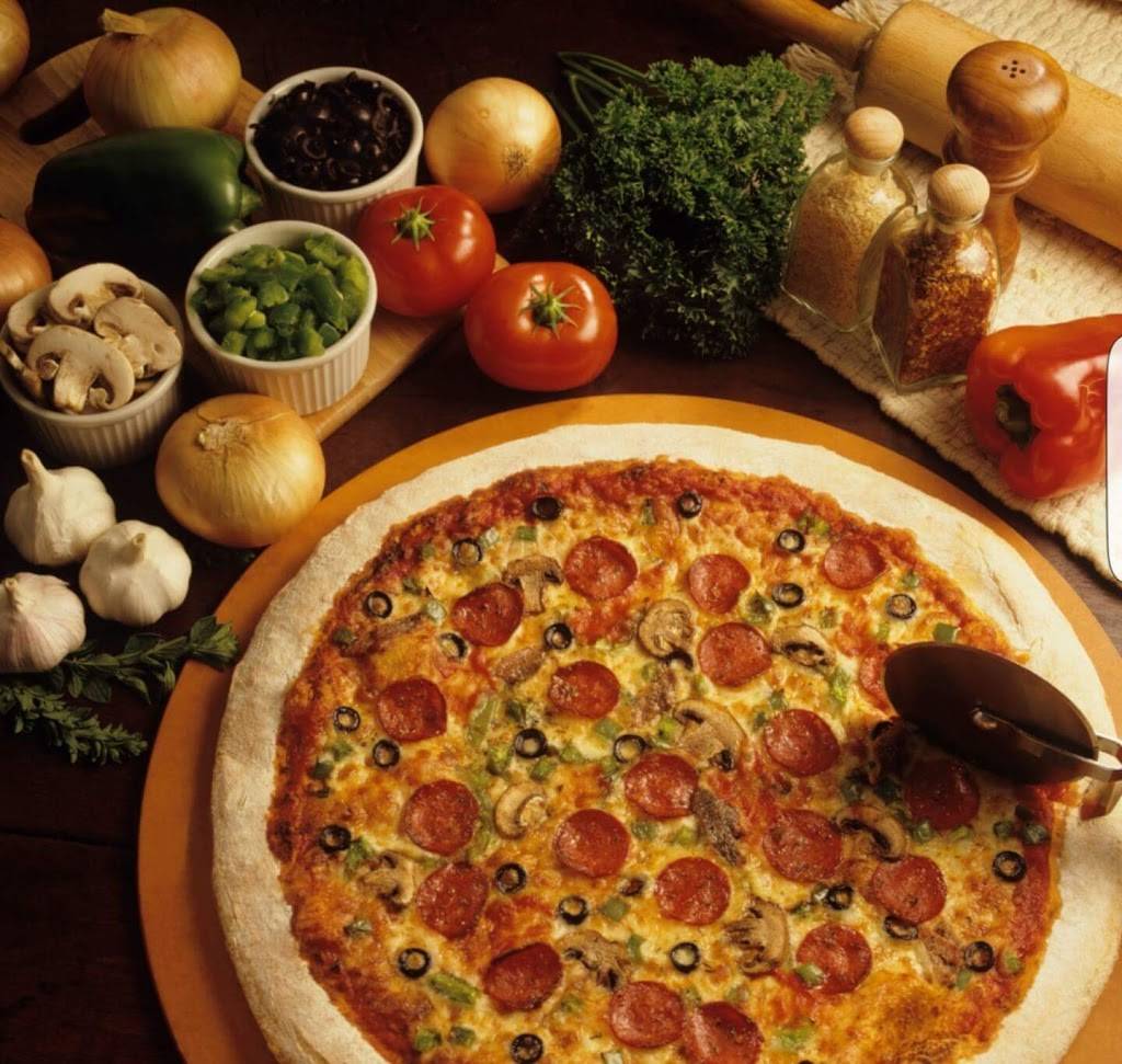 Johnys | restaurant | 30 Towncenter Dr, University Park, IL 60484, USA | 7085346770 OR +1 708-534-6770