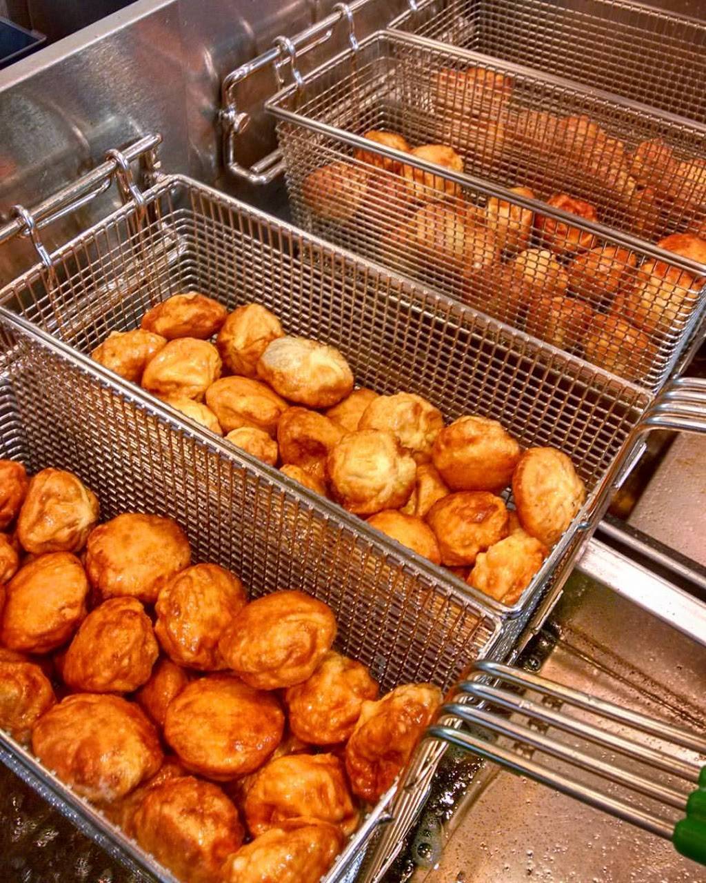 Humptys Dumplings Fishtown | restaurant | 1142 N Front St, Philadelphia, PA 19123, USA | 2155153250 OR +1 215-515-3250