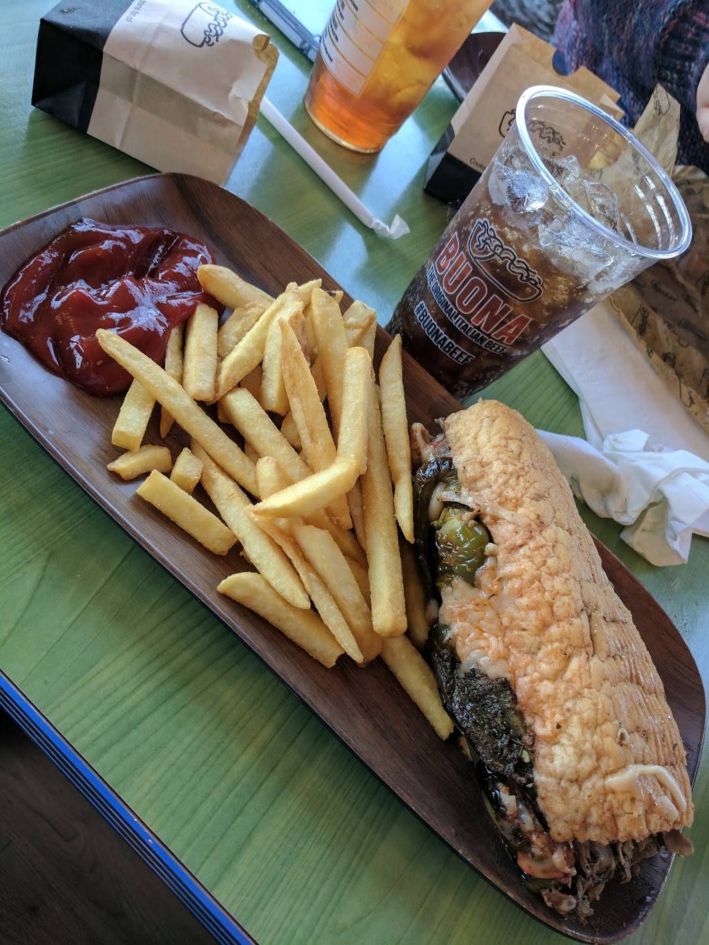 Buona | restaurant | 305 Army Trail Rd, Glendale Heights, IL 60139, USA | 6305392333 OR +1 630-539-2333