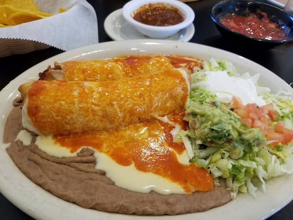 El Patio | restaurant | 2506 Village Green Pl, Champaign, IL 61822, USA | 2176007683 OR +1 217-600-7683