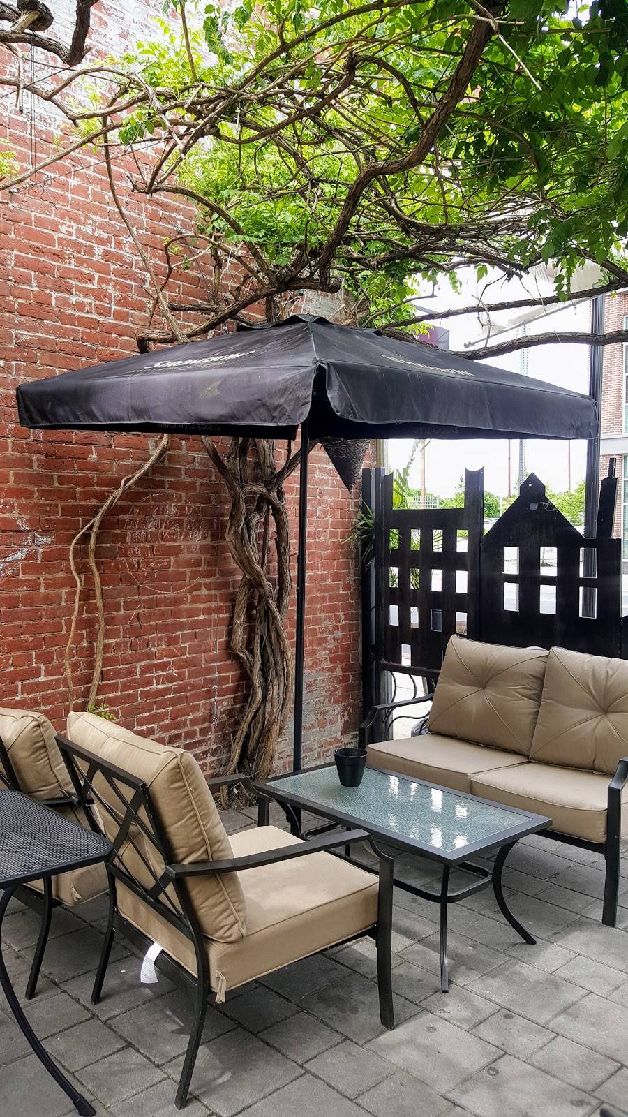 Trenton Social | restaurant | 449 S Broad St, Trenton, NJ 08611, USA | 6099897777 OR +1 609-989-7777