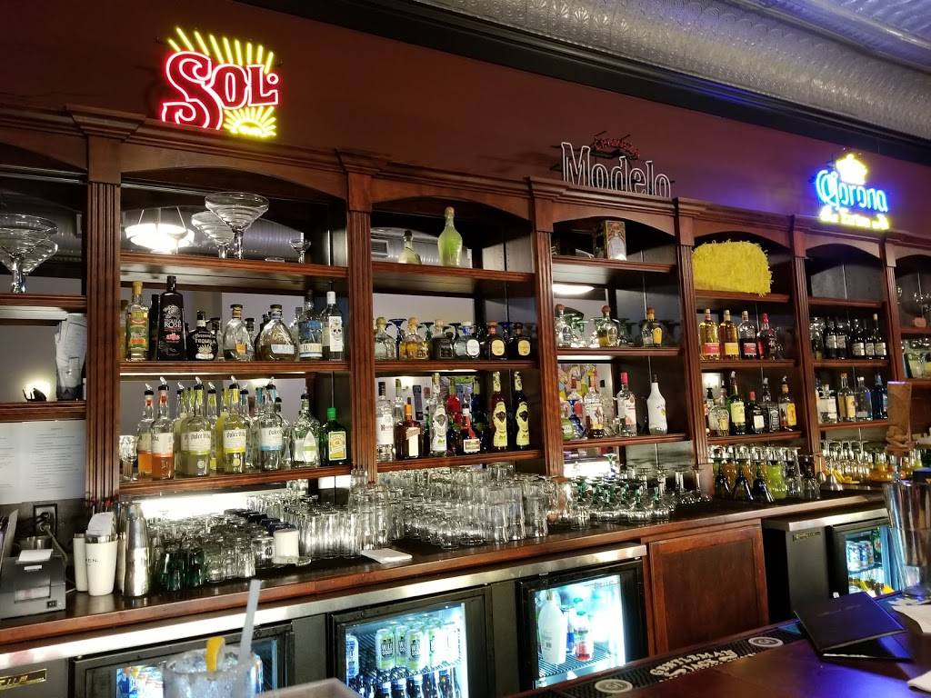 Tonys Tacos Downtown | restaurant | 105 W Front St, Bloomington, IL 61701, USA | 3098278226 OR +1 309-827-8226