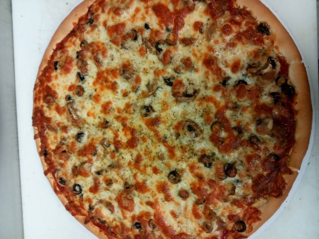 Spankys | restaurant | 15213 W 101st Ave, Dyer, IN 46311, USA | 2193656635 OR +1 219-365-6635