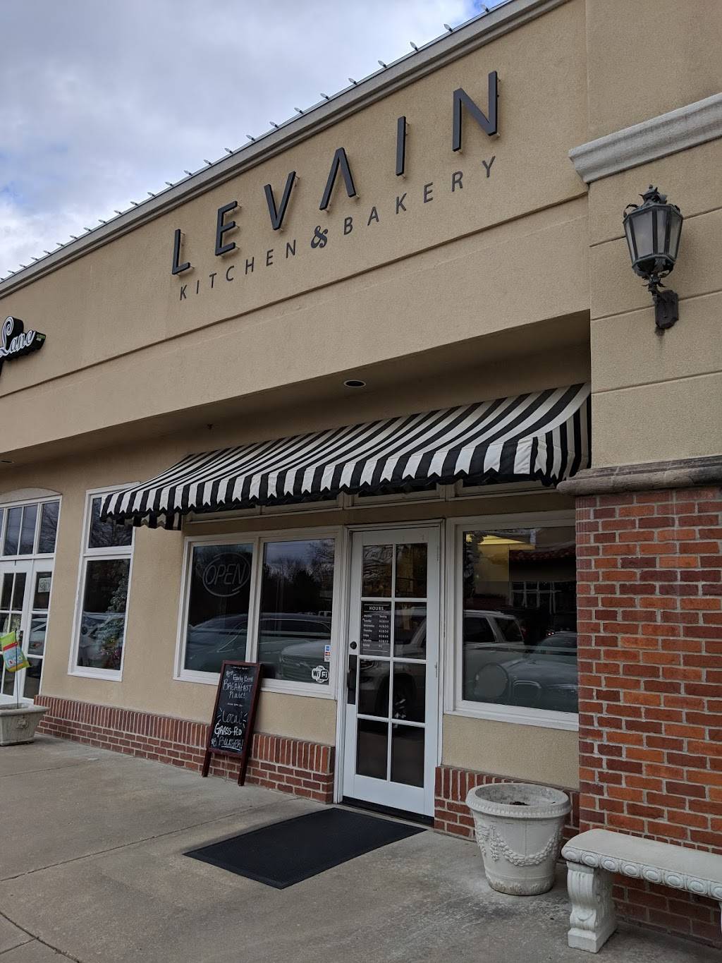 Levain Kitchen & Bakery | restaurant | 10021 S Yale Ave #108, Tulsa, OK 74137, USA | 9185186711 OR +1 918-518-6711