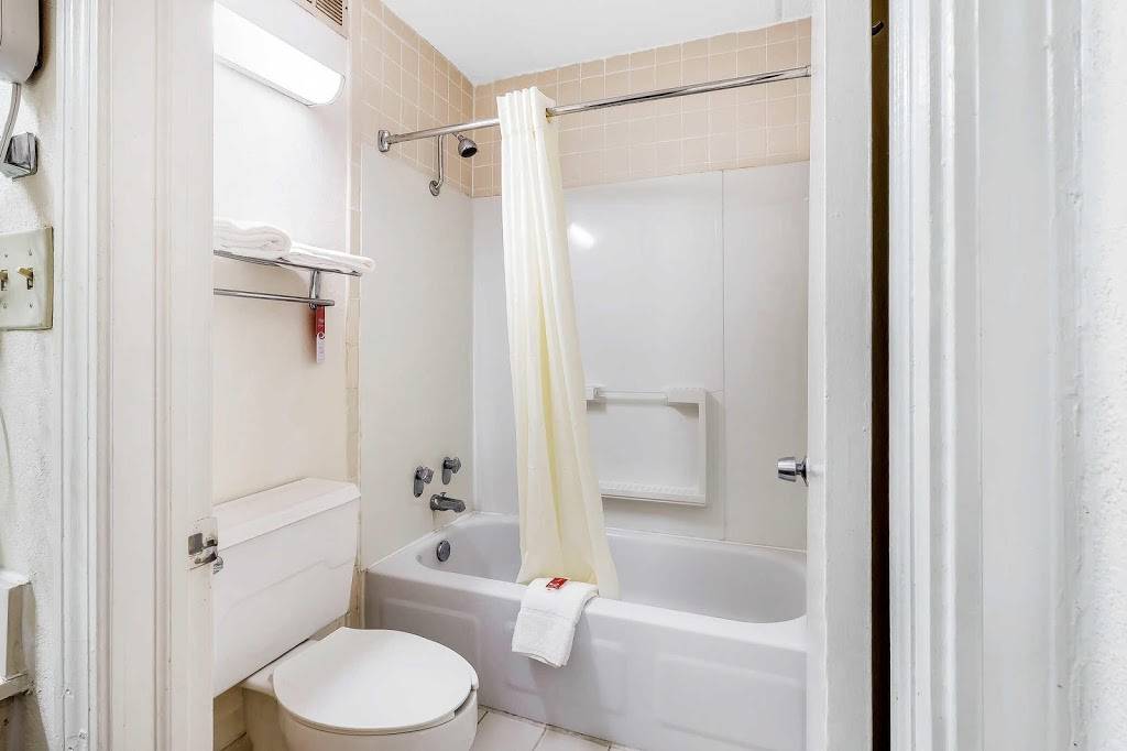 Econo Lodge | restaurant | 13705 Jones St, Lavonia, GA 30553, USA | 7064605888 OR +1 706-460-5888