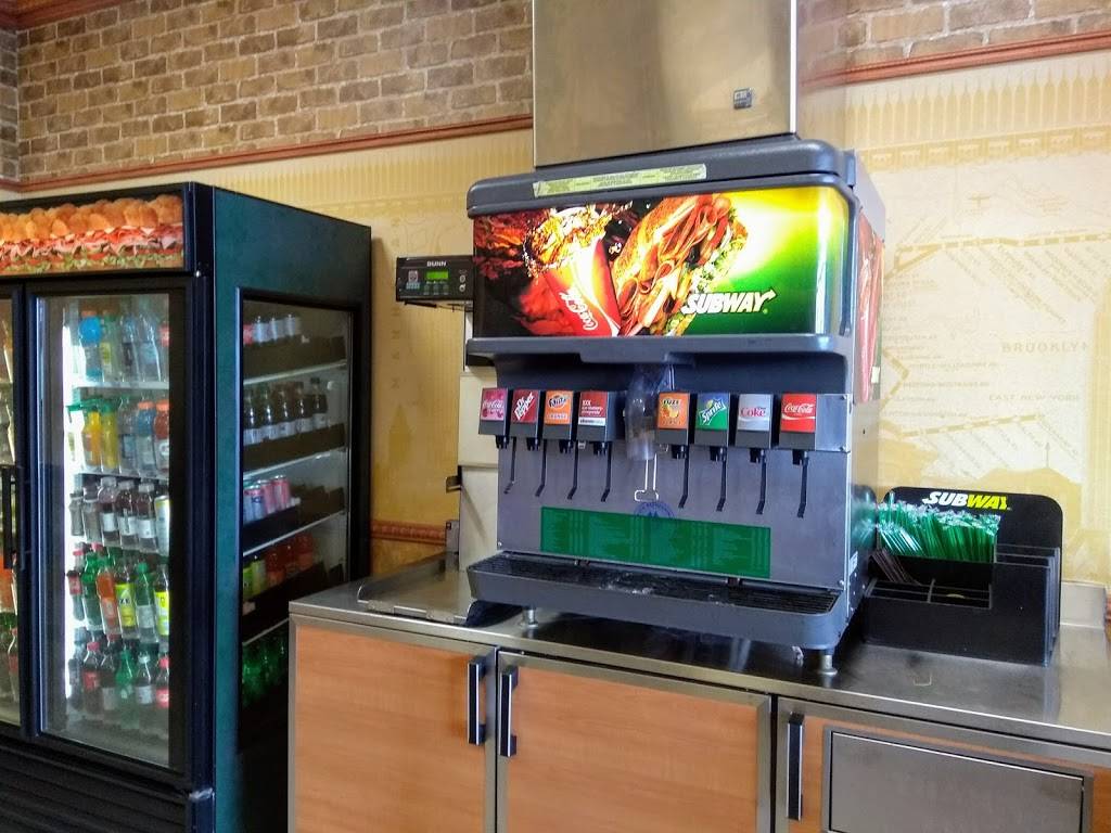 Subway Restaurants | restaurant | 9900 Greenbelt Rd, Lanham, MD 20706, USA | 3015520144 OR +1 301-552-0144